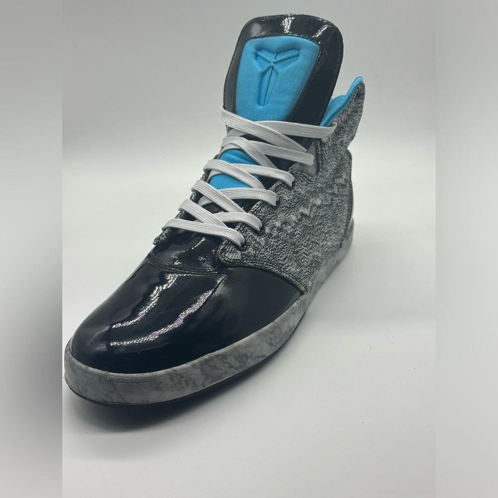 NIKE KOBE 9 NSW LIFESTYLE